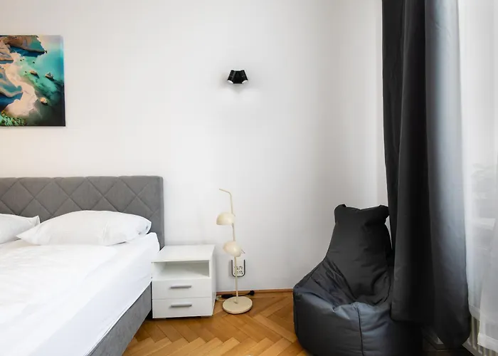 4 Red Star 8 Apartmán